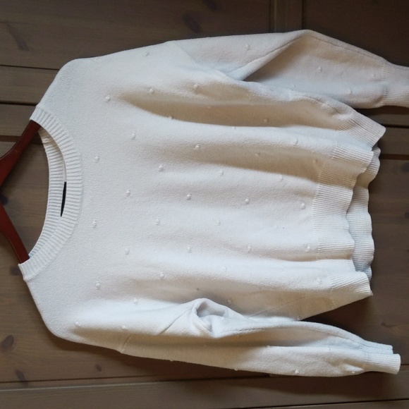 Pullover Sweater - Picture 2 of 7